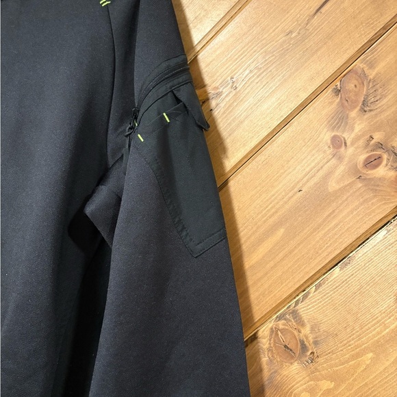 11 Workwear Black Hoodie with Neon Accents Large - Picture 6 of 8